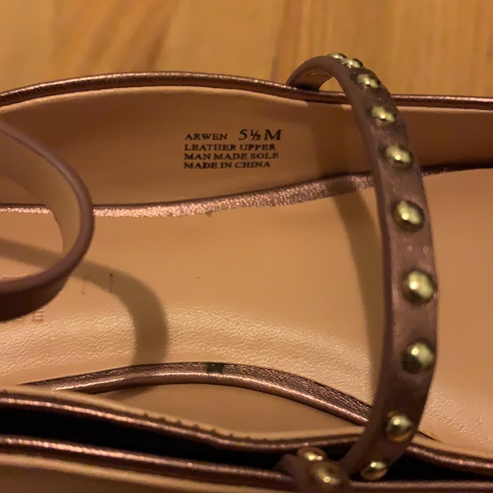 Halston heritage Arwen flats 5.5 New - Picture 5 of 8